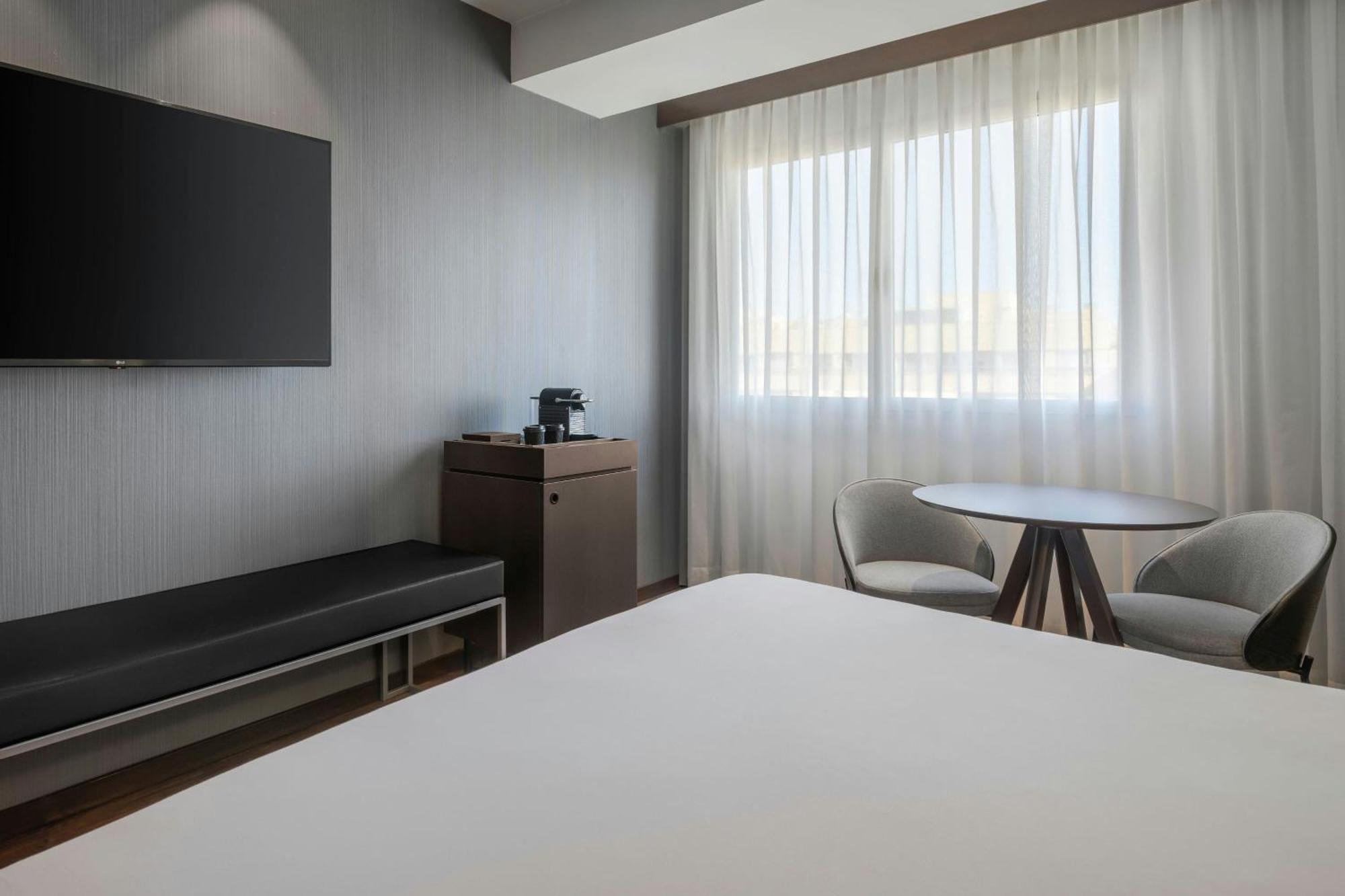 Ac Hotel By Marriott Аликанте Экстерьер фото
